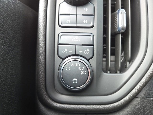 2022 Chevrolet Silverado 1500 LTD Custom Trail Boss