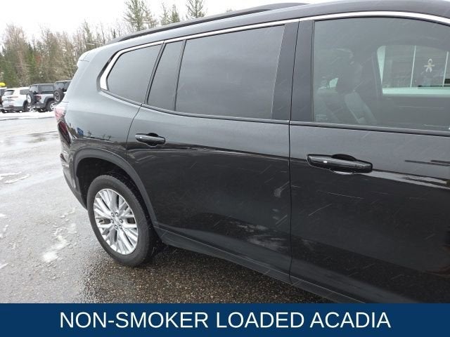 2024 GMC Acadia Elevation