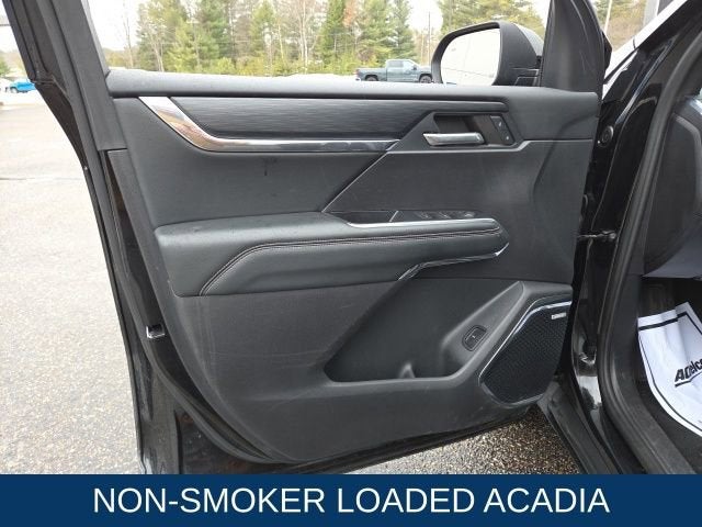 2024 GMC Acadia Elevation