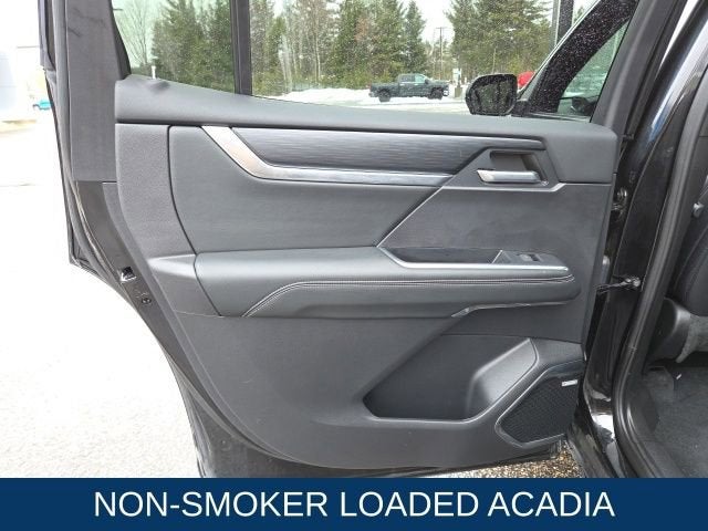 2024 GMC Acadia Elevation