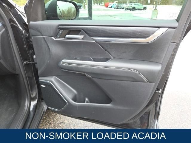 2024 GMC Acadia Elevation