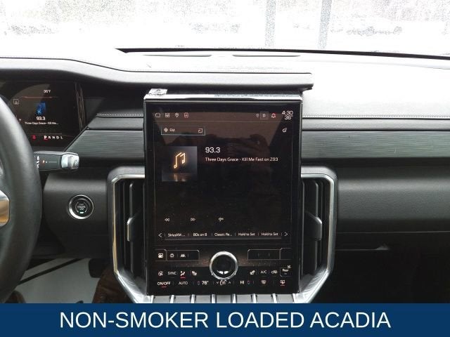 2024 GMC Acadia Elevation