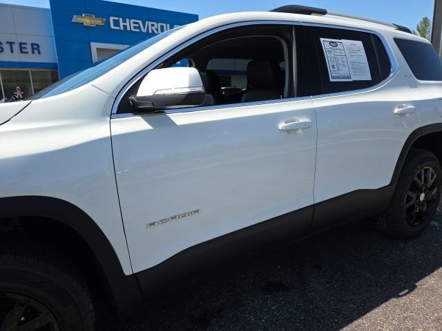 2023 GMC Acadia SLT