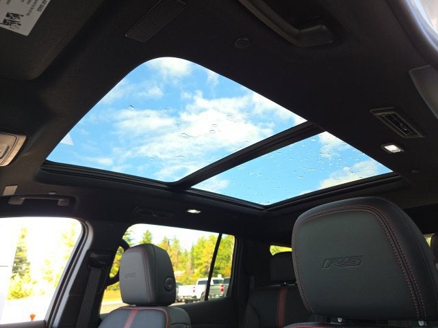 2027 Chevrolet Traverse RS