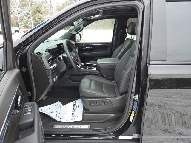 2025 Chevrolet Suburban RST