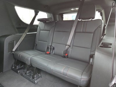 2025 Chevrolet Suburban RST