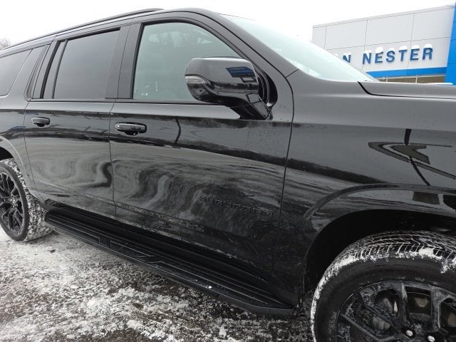 2025 Chevrolet Suburban RST