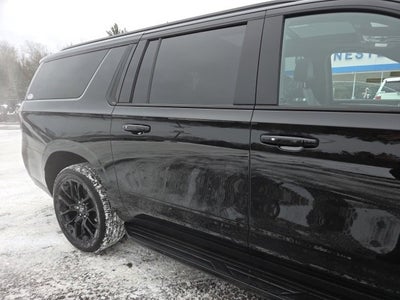 2025 Chevrolet Suburban RST