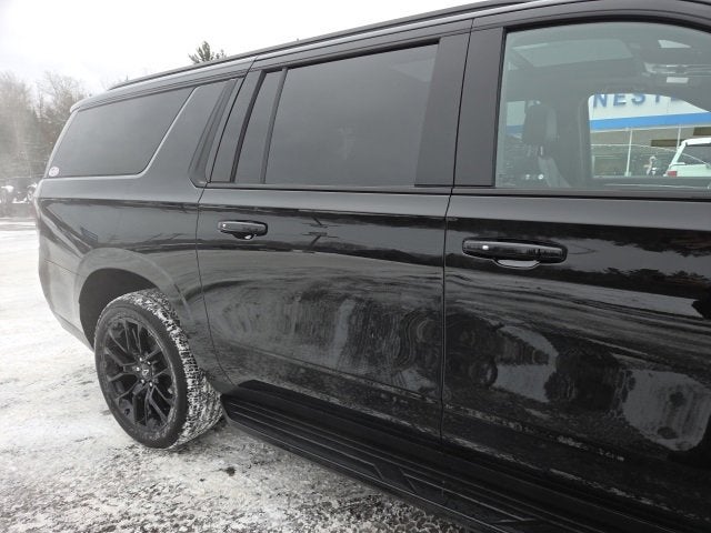 2025 Chevrolet Suburban RST