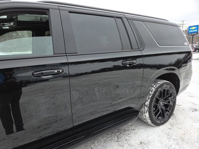 2025 Chevrolet Suburban RST