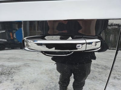 2025 Chevrolet Suburban RST