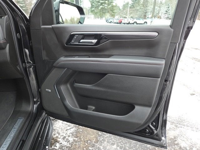 2025 Chevrolet Suburban RST