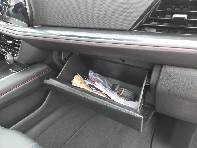 2025 Chevrolet Suburban RST