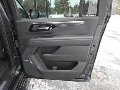 2025 Chevrolet Suburban RST