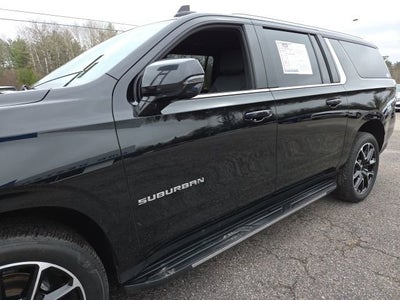 2023 Chevrolet Suburban LT