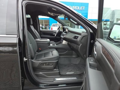 2023 Chevrolet Suburban LT