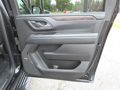 2023 Chevrolet Suburban LT