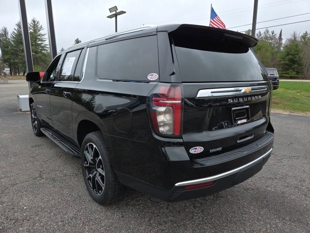 2023 Chevrolet Suburban LT