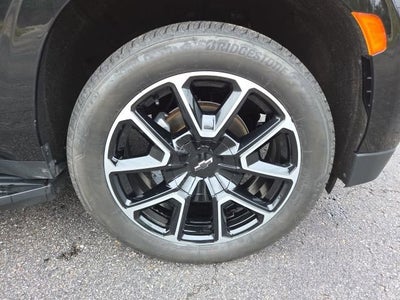 2023 Chevrolet Suburban LT