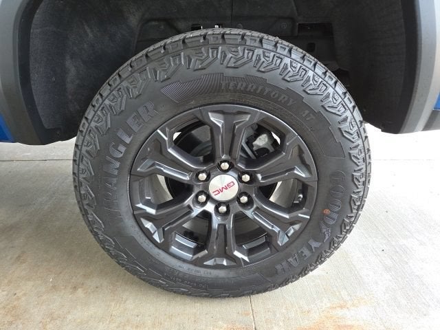 2024 GMC Canyon Elevation