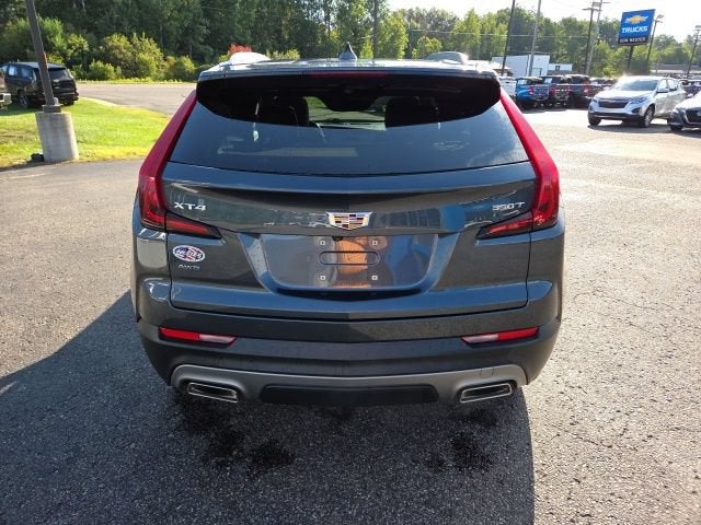 2021 Cadillac XT4 AWD Premium Luxury