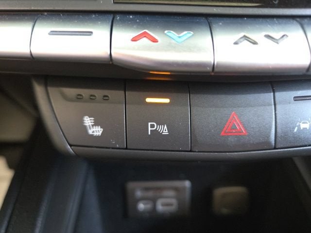 2021 Cadillac XT4 AWD Premium Luxury