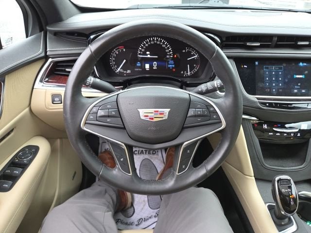 2017 Cadillac XT5 Luxury AWD