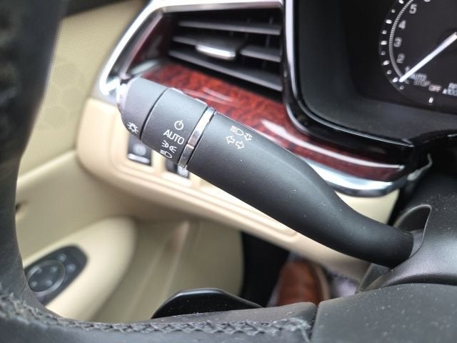 2017 Cadillac XT5 Luxury AWD