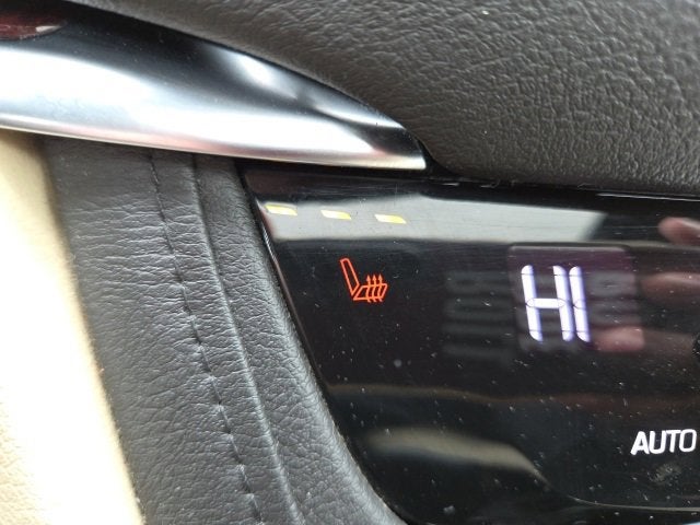 2017 Cadillac XT5 Luxury AWD