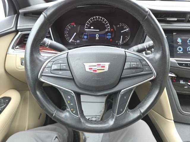 2017 Cadillac XT5 Luxury AWD