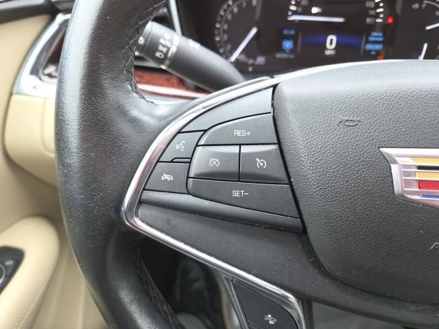 2017 Cadillac XT5 Luxury AWD