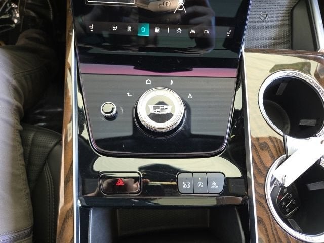 2025 Cadillac Escalade Sport Platinum