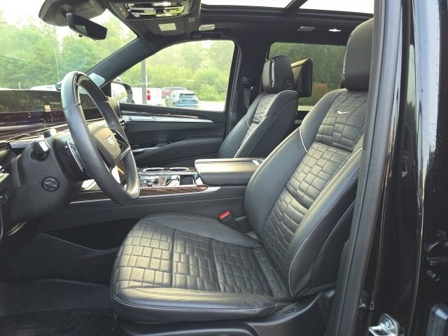 2025 Cadillac Escalade Sport Platinum