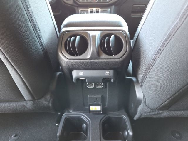 2022 Jeep Wrangler Unlimited Sahara 4x4