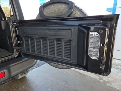 2022 Jeep Wrangler Unlimited Sahara 4x4