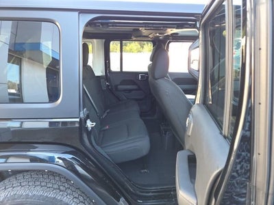 2022 Jeep Wrangler Unlimited Sahara 4x4