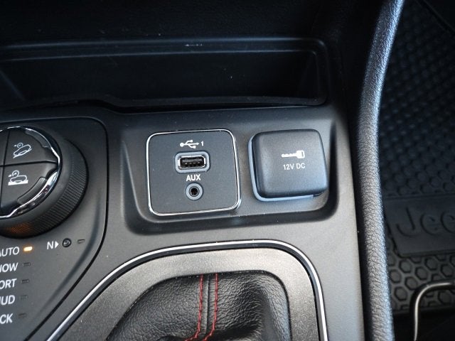 2020 Jeep Cherokee Trailhawk