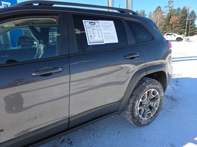 2020 Jeep Cherokee Trailhawk