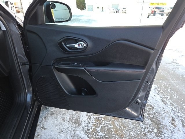 2020 Jeep Cherokee Trailhawk