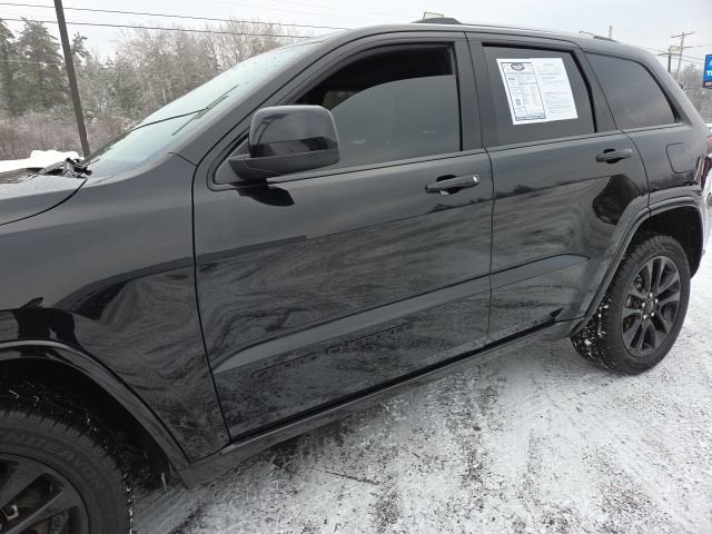 2020 Jeep Grand Cherokee Laredo