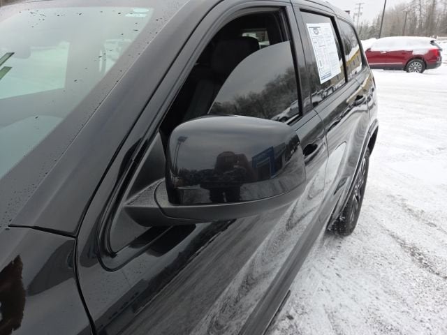 2020 Jeep Grand Cherokee Laredo