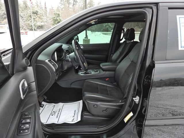 2020 Jeep Grand Cherokee Laredo