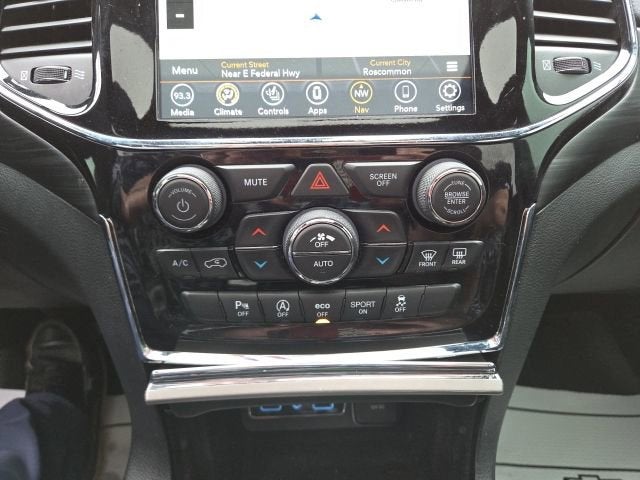 2020 Jeep Grand Cherokee Laredo