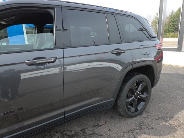 2022 Jeep Grand Cherokee Altitude 4x4