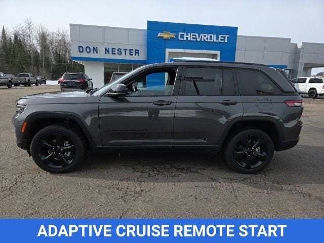 2022 Jeep Grand Cherokee Altitude 4x4