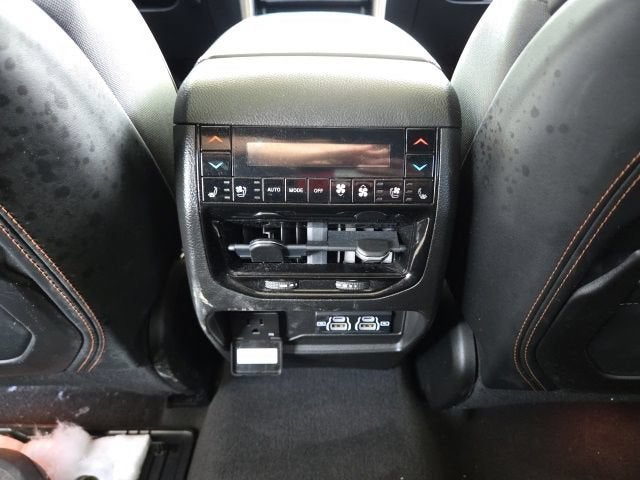 2022 Jeep Grand Cherokee Summit