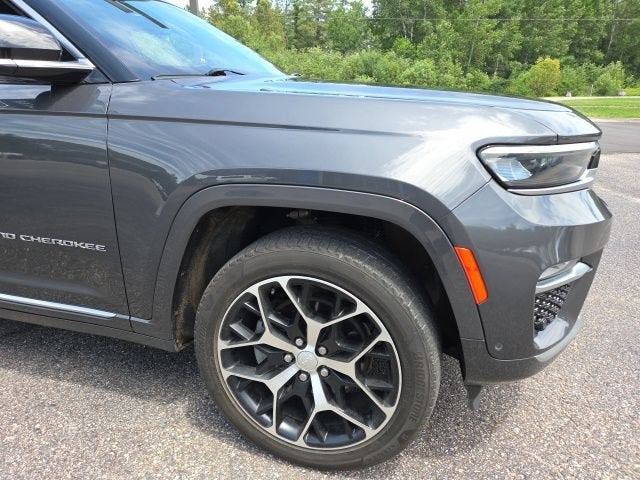 2022 Jeep Grand Cherokee Summit
