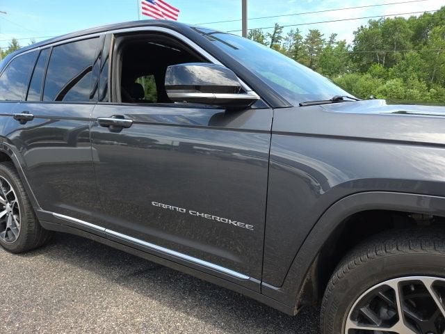 2022 Jeep Grand Cherokee Summit