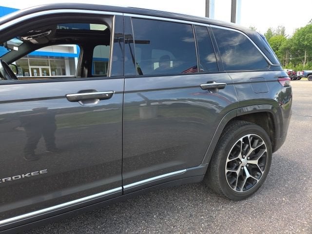 2022 Jeep Grand Cherokee Summit