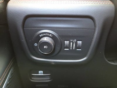 2022 Jeep Grand Cherokee Summit